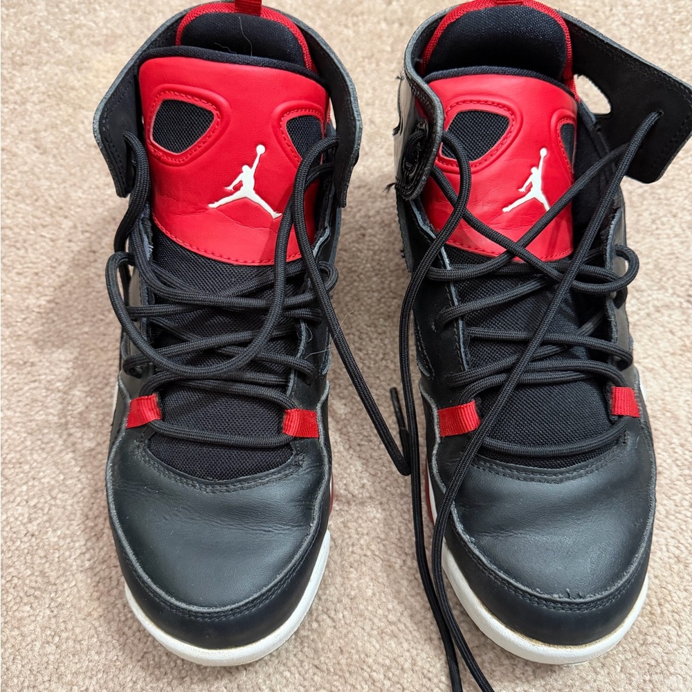 Nike Kids Black and Red Sneakers